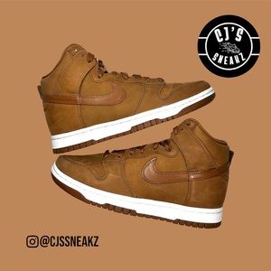Women’s Authentic Nike Dunk High Premium ‘Pecan’ - Size 6.5 Brand New!